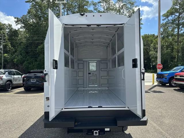2025 Chevrolet Express Cutaway Work Van
