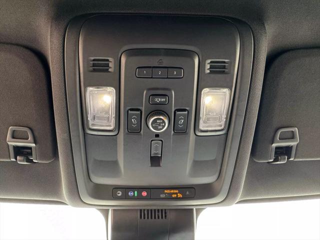 2023 Chevrolet Suburban 2WD Premier