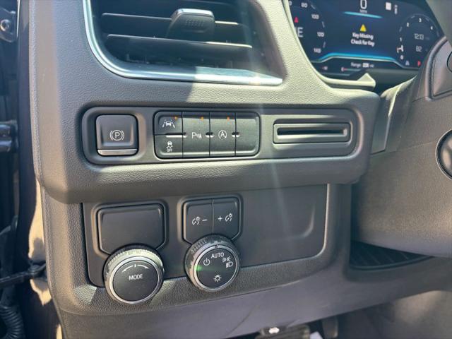 2023 Chevrolet Suburban 2WD Premier