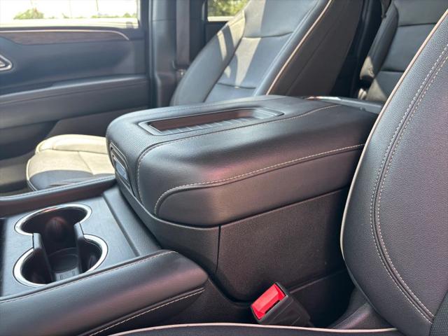 2023 Chevrolet Suburban 2WD Premier