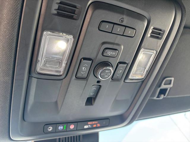 2023 Chevrolet Suburban 2WD Premier