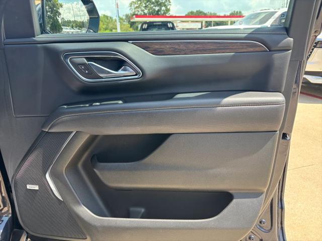 2023 Chevrolet Suburban 2WD Premier