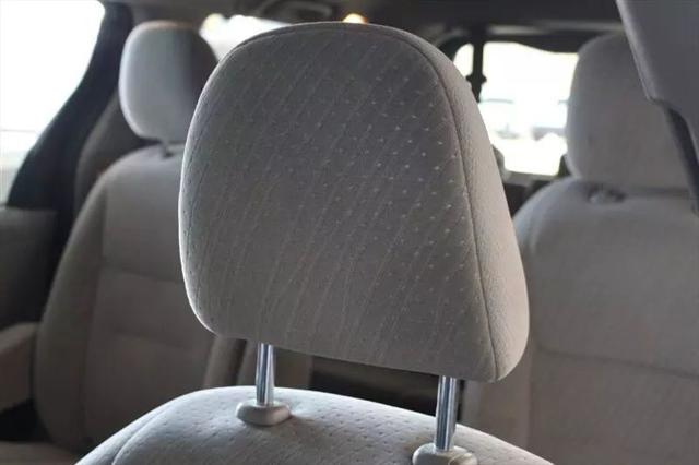 2020 Toyota Sienna LE