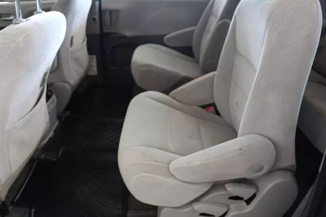 2020 Toyota Sienna LE