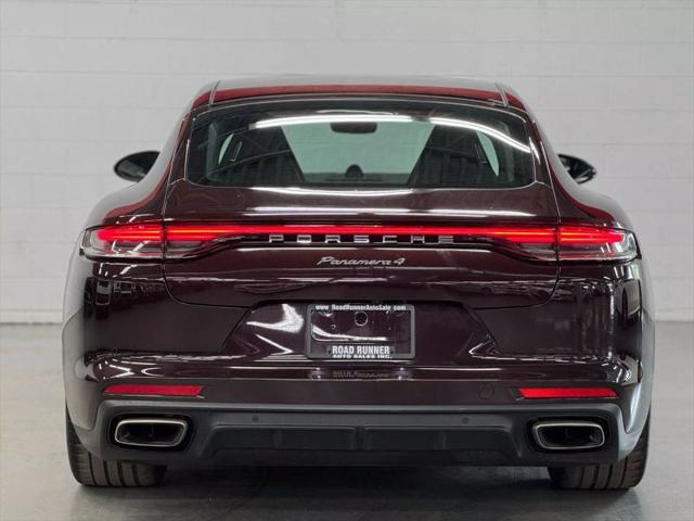 2022 Porsche Panamera 4