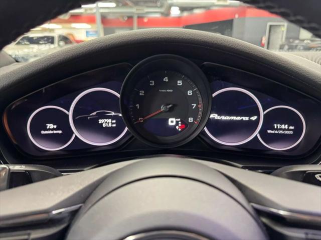 2022 Porsche Panamera 4