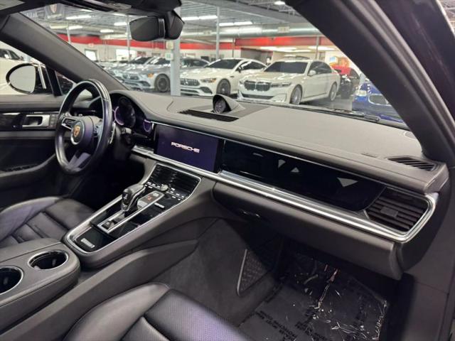 2022 Porsche Panamera 4