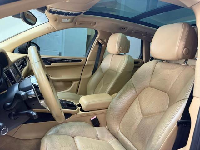 2016 Porsche Macan S