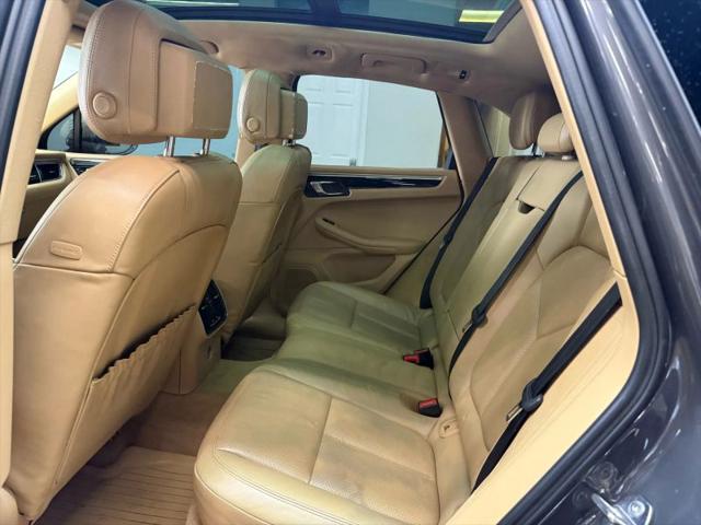 2016 Porsche Macan S