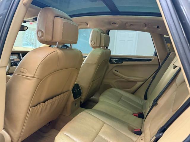 2016 Porsche Macan S