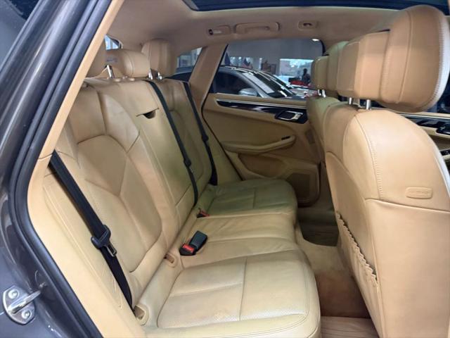 2016 Porsche Macan S