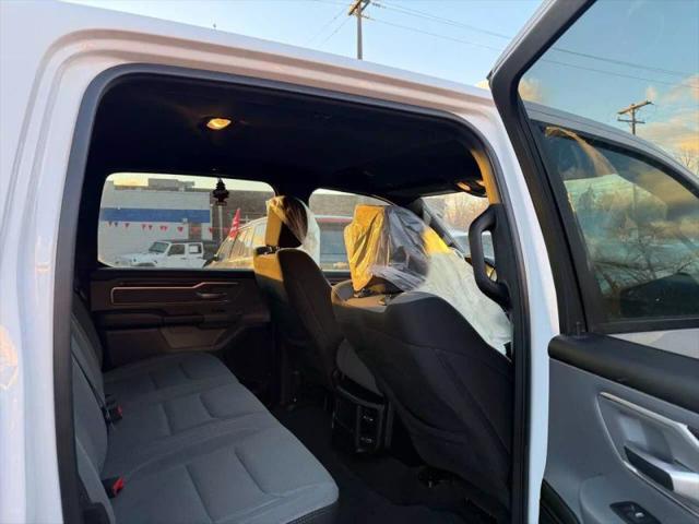 2021 Ram 1500 Big Horn Crew Cab 4x4 5'7" Box