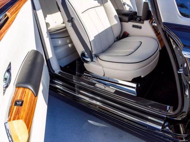 2016 Rolls-Royce Phantom Coupe Base