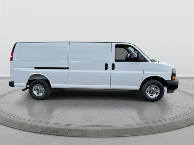 2025 GMC Savana Cargo RWD 2500 Extended Wheelbase Work Van