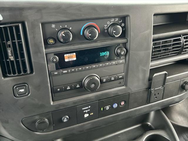2025 GMC Savana Cargo RWD 2500 Extended Wheelbase Work Van