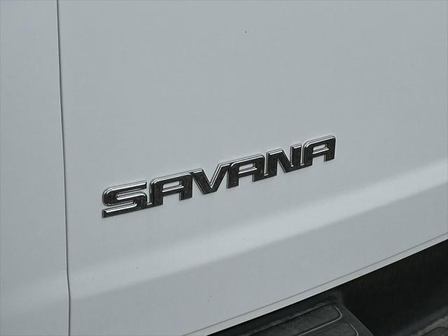 2025 GMC Savana Cargo RWD 2500 Extended Wheelbase Work Van