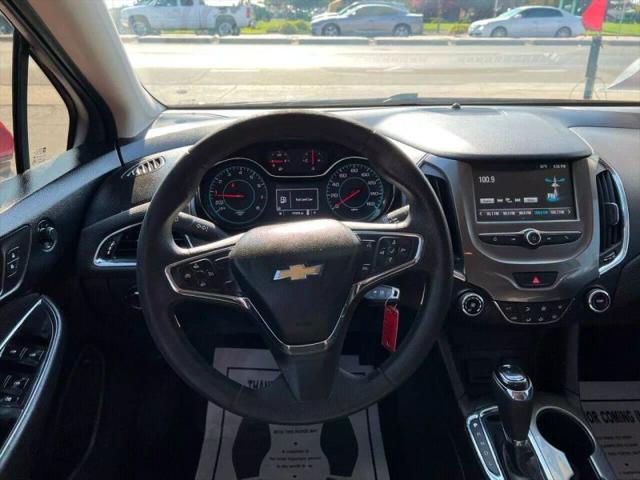 2017 Chevrolet Cruze LT Auto