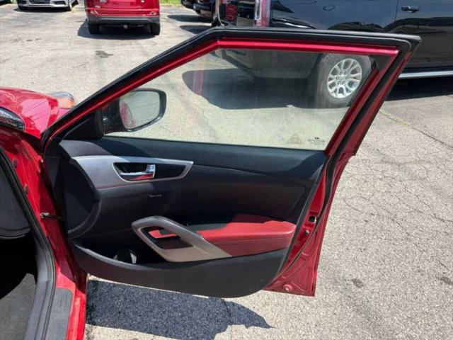 2013 Hyundai Veloster Base