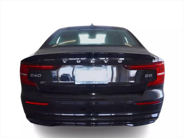2024 Volvo S60 B5 Plus Dark Theme