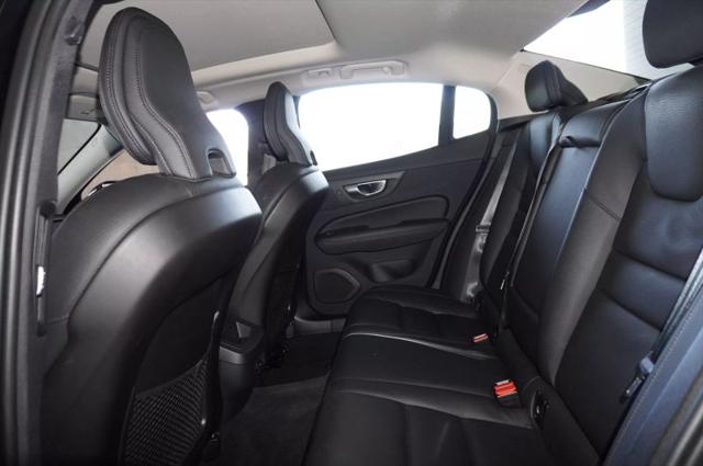 2024 Volvo S60 B5 Plus Dark Theme