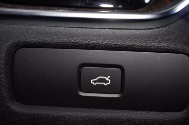 2024 Volvo S60 B5 Plus Dark Theme