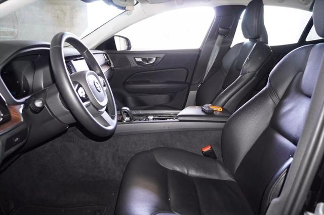 2024 Volvo S60 B5 Plus Dark Theme