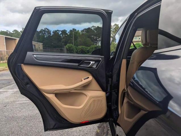 2018 Porsche Macan Base