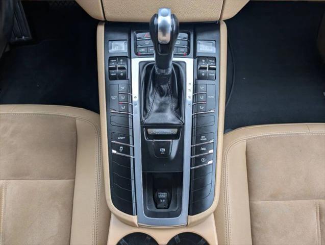 2018 Porsche Macan Base