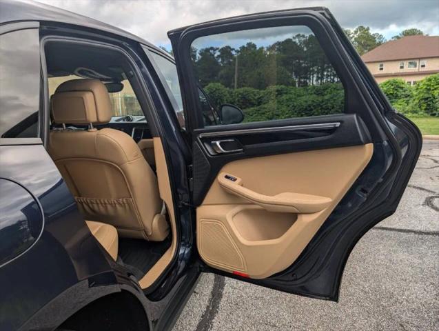 2018 Porsche Macan Base