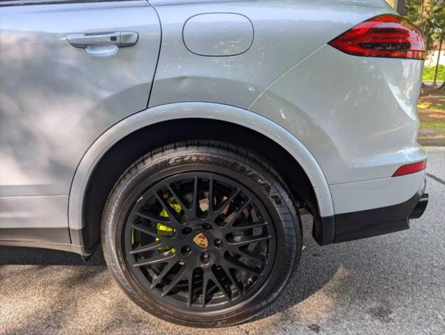 2018 Porsche Cayenne E-Hybrid S Platinum Edition