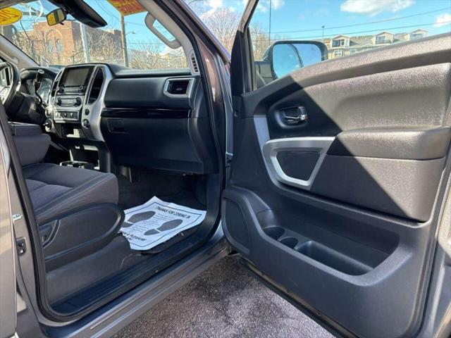 2021 Nissan Titan Crew Cab SV 4x4