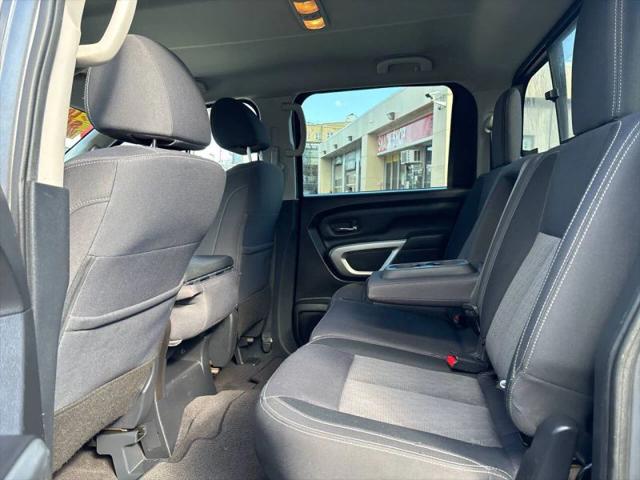 2021 Nissan Titan Crew Cab SV 4x4