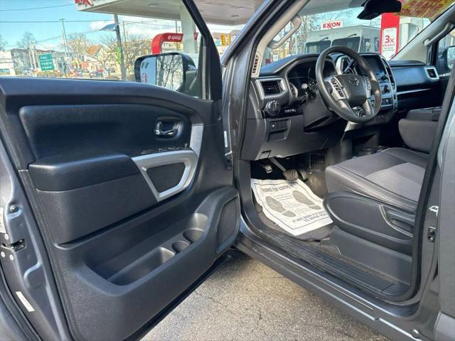 2021 Nissan Titan Crew Cab SV 4x4