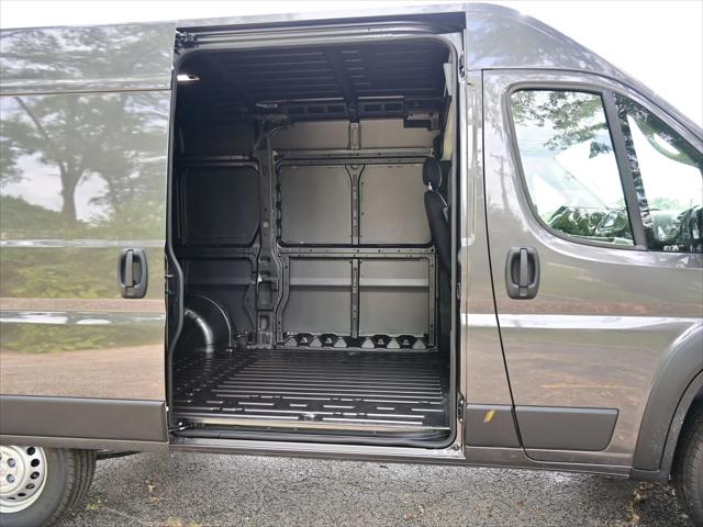 2025 Ram ProMaster Cargo Van Tradesman High Roof 136" WB w/Pass Seat