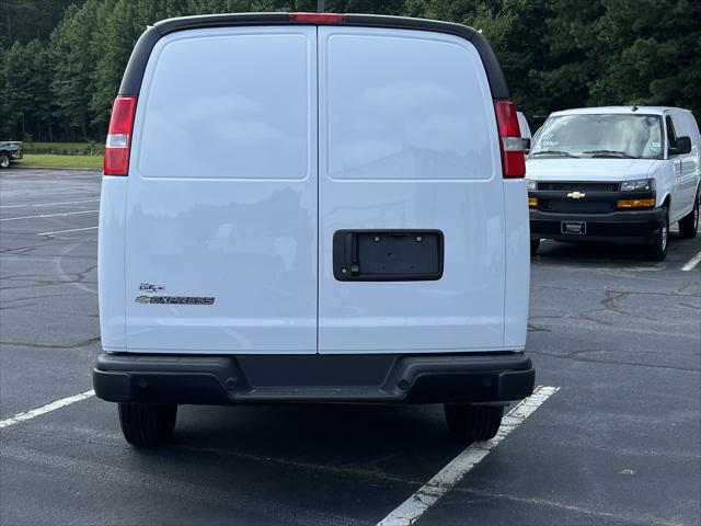 2025 Chevrolet Express Cargo Van RWD 2500 Regular Wheelbase WT