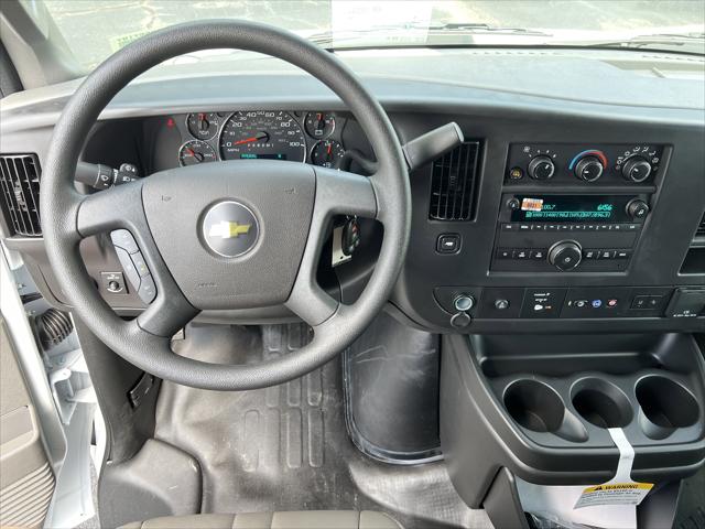 2025 Chevrolet Express Cargo Van RWD 2500 Regular Wheelbase WT
