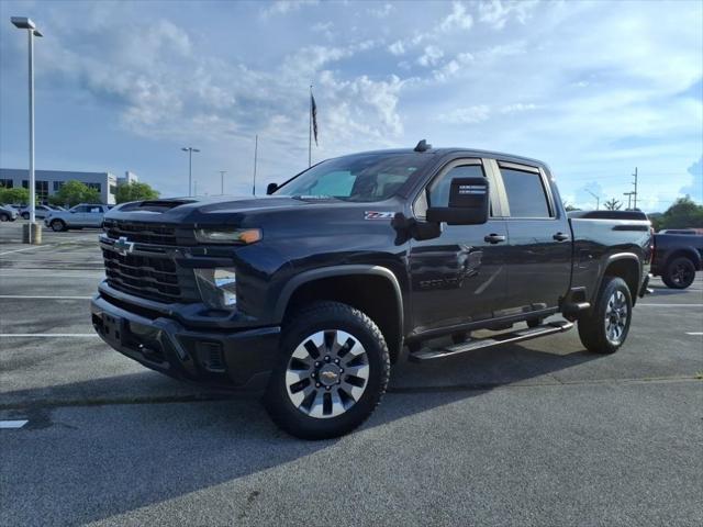 2024 Chevrolet Silverado 2500HD 4WD Crew Cab Standard Bed Custom