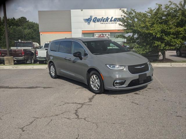 2025 Chrysler Pacifica PACIFICA SELECT