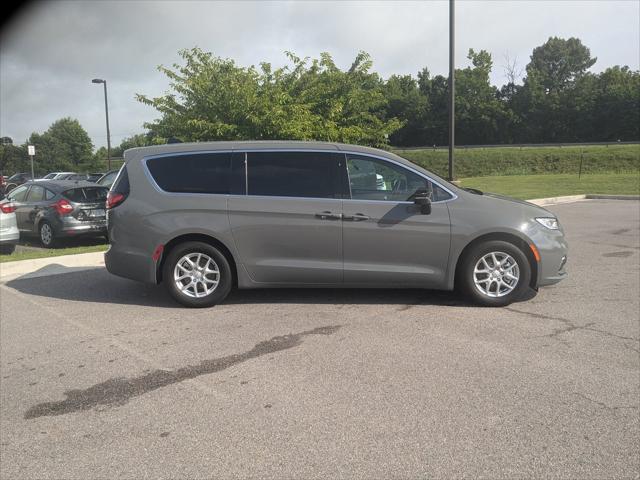 2025 Chrysler Pacifica PACIFICA SELECT