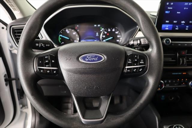 2022 Ford Escape SE Hybrid