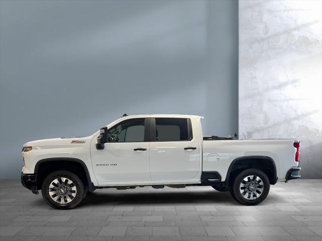 2024 Chevrolet Silverado 2500HD 4WD Crew Cab Standard Bed Custom