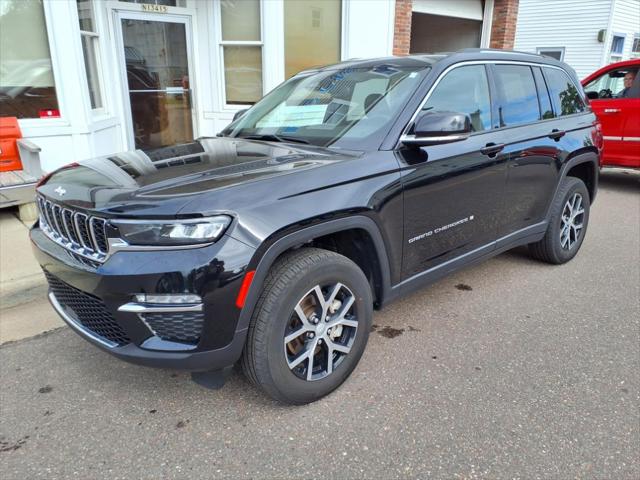 2023 Jeep Grand Cherokee Limited 4x4 2023 Jeep Grand Cherokee Limited 4x4