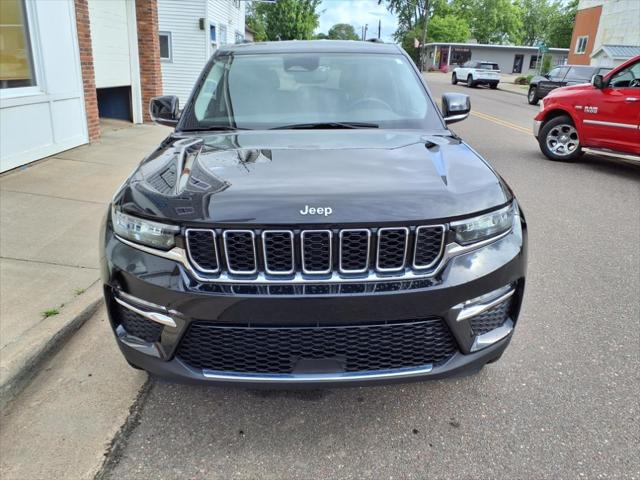 2023 Jeep Grand Cherokee Limited 4x4 2023 Jeep Grand Cherokee Limited 4x4