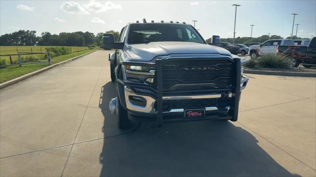 2025 RAM Ram 5500 Chassis Cab RAM 5500 TRADESMAN CHASSIS CREW CAB 4X4 84 CA