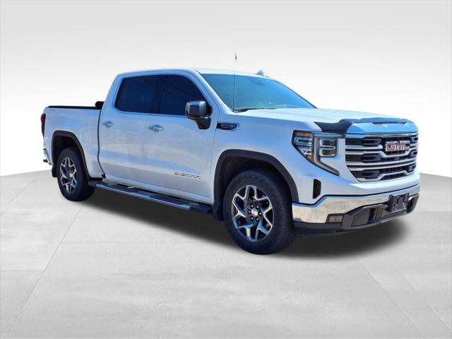 2022 GMC Sierra 1500 4WD Crew Cab Short Box SLT