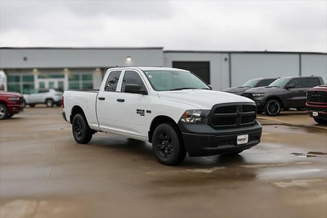 2024 RAM Ram 1500 Classic RAM 1500 CLASSIC TRADESMAN QUAD CAB 4X4 64 BOX