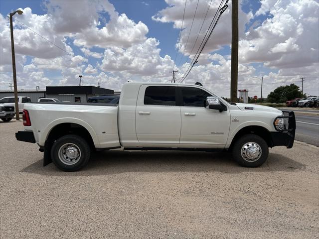2024 RAM 3500 Limited Longhorn Mega Cab 4x4 64 Box