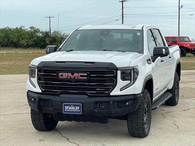 2023 GMC Sierra 1500 4WD Crew Cab Short Box AT4X