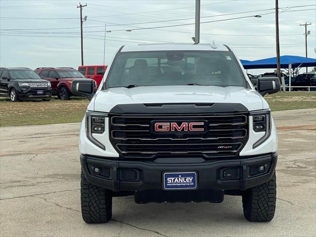 2023 GMC Sierra 1500 4WD Crew Cab Short Box AT4X