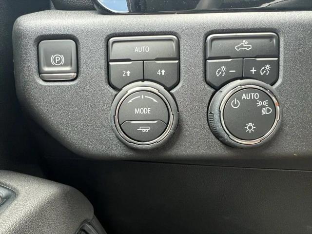 2025 Chevrolet Silverado 1500 4WD Crew Cab Short Bed LT with 2FL